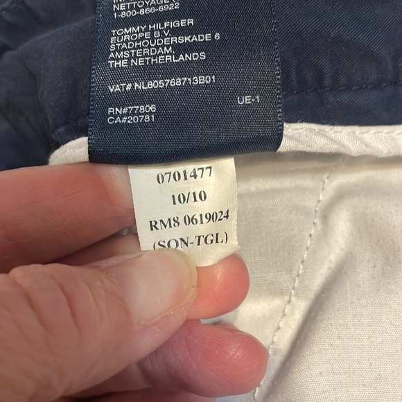 2010s Low Rise Tommy Hilfiger Navy Blue Shorts, 2 - Picture 7 of 7